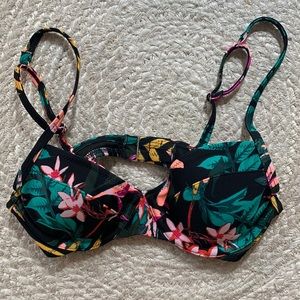 like-new old navy bikini